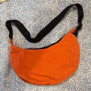 Baggu Medium Nylon Crescent Bag Orange with Black Strap